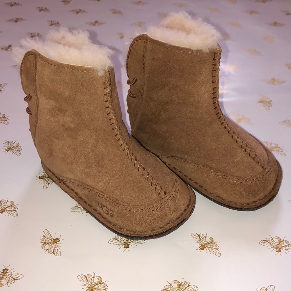 Ugg Winter boots. Size M
